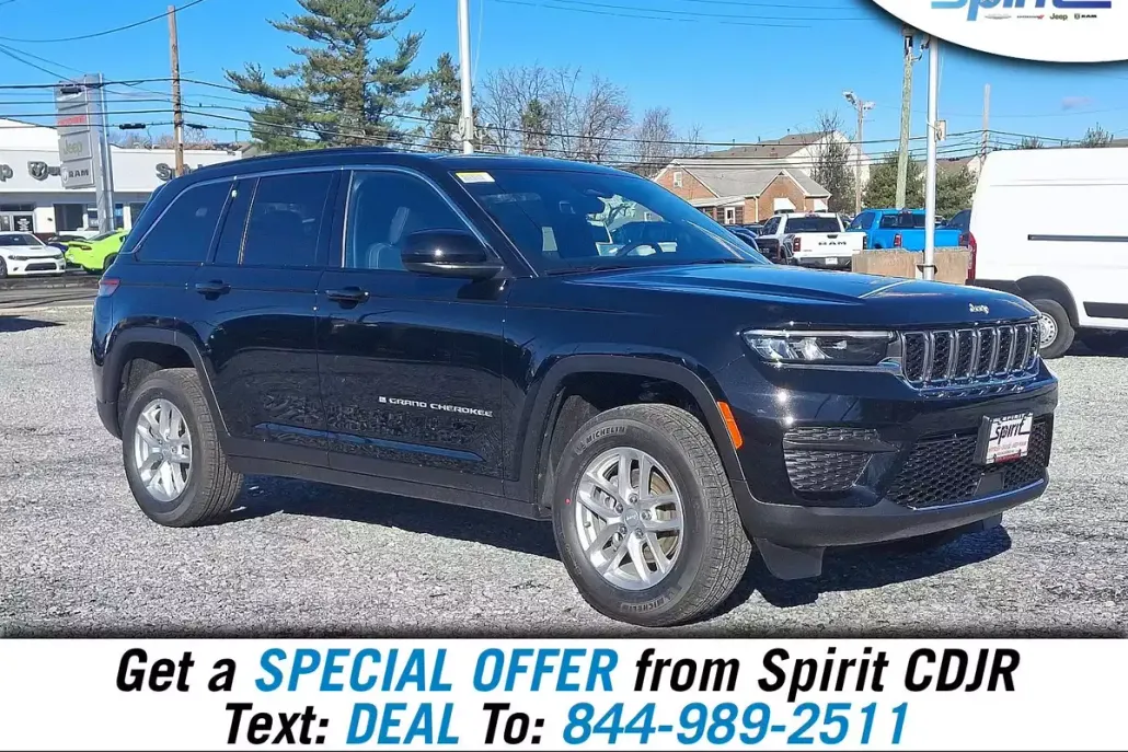 2025 Jeep Grand Cherokee Laredo X photo 1