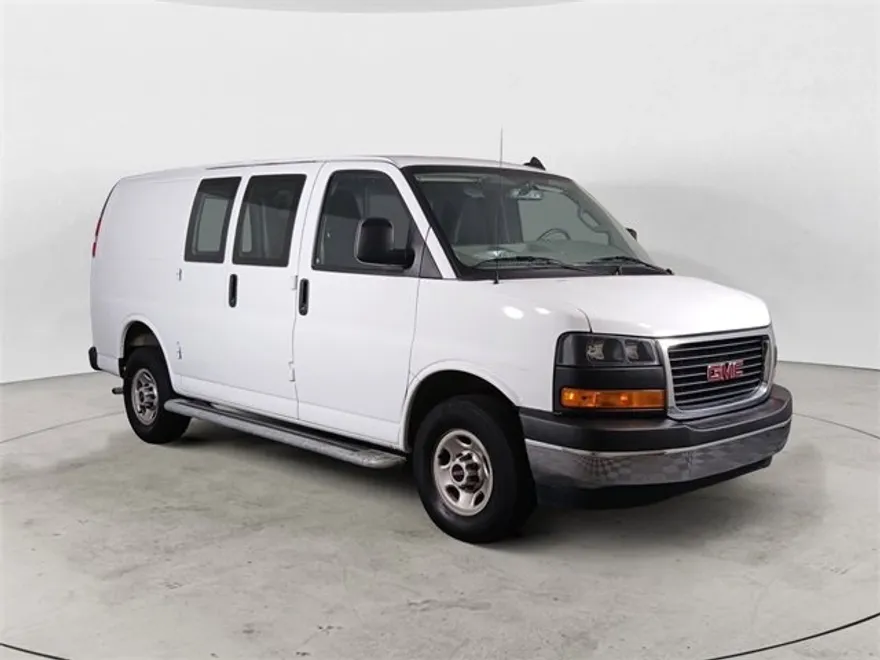 2023 Gmc Savana Cargo 2500 photo 1