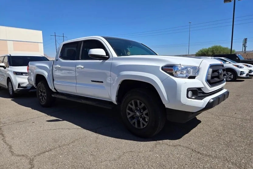 2022 Toyota Tacoma SR5 Double Cab V6 photo 1