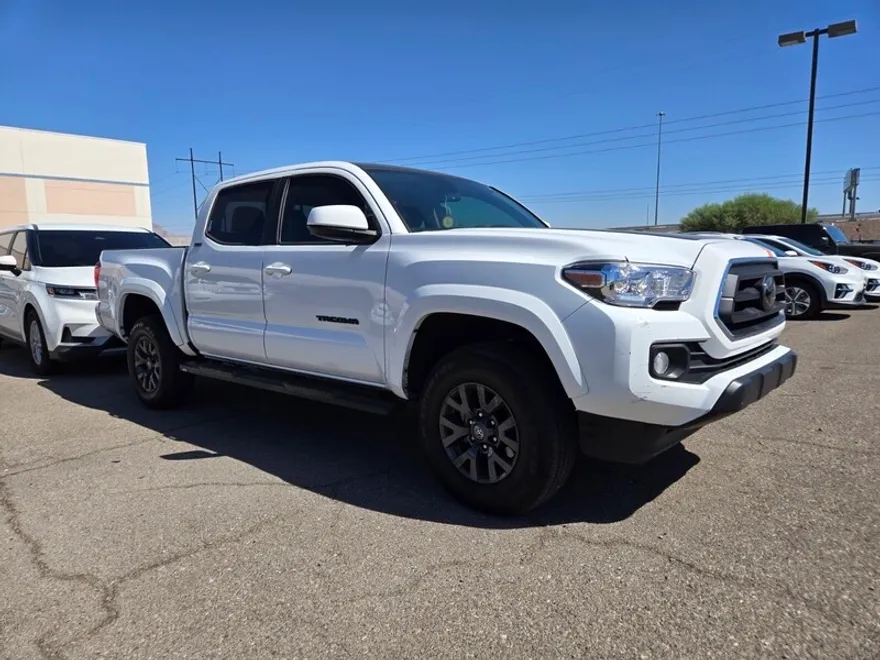 2022 Toyota Tacoma SR5 Double Cab V6 photo 1
