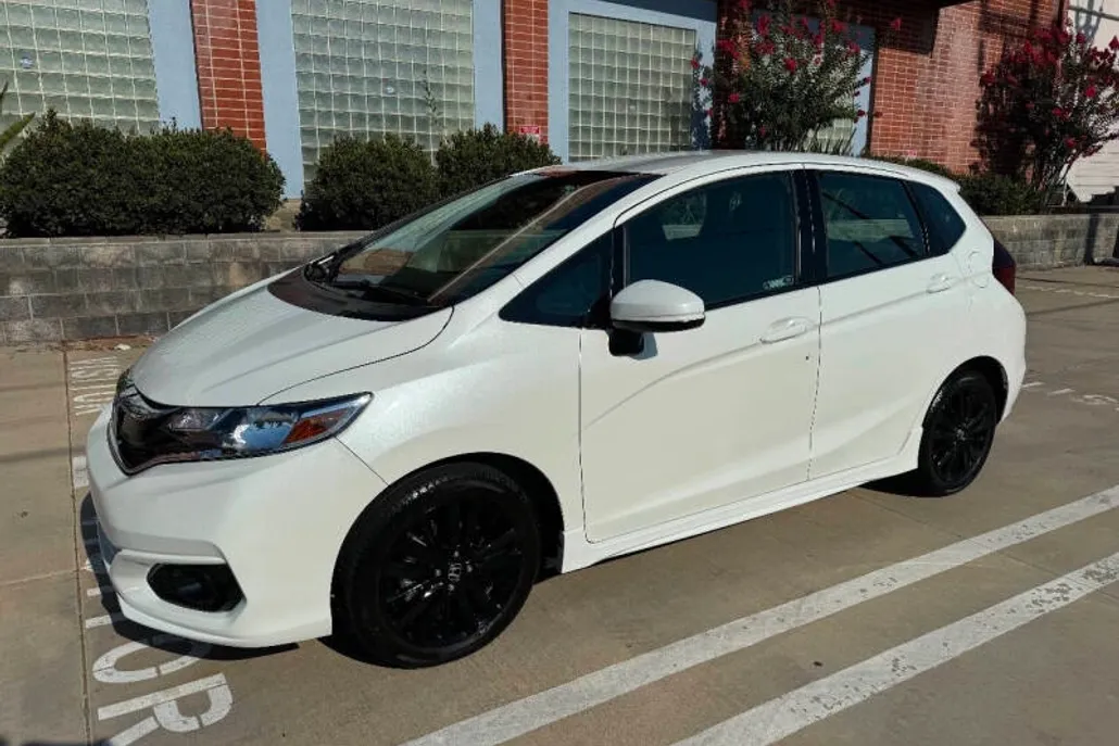 2018 Honda Fit Sport photo 1