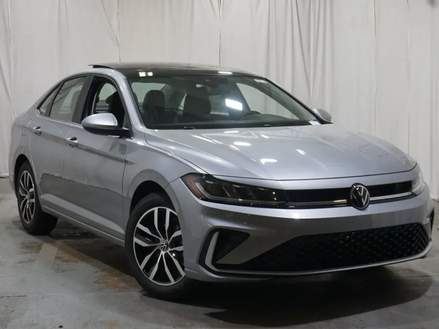 2025 Volkswagen Jetta 1.5T SE photo 1