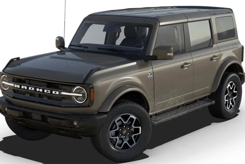 2025 Ford Bronco Outer Banks photo 1