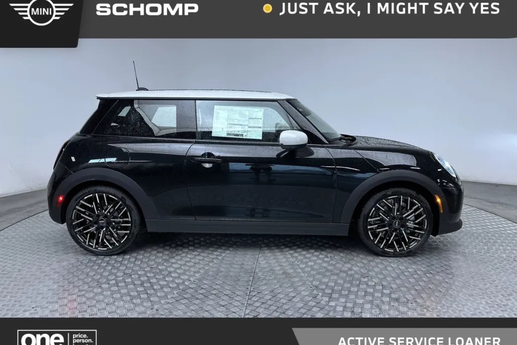 2025 Mini Cooper Hardtop S photo 1