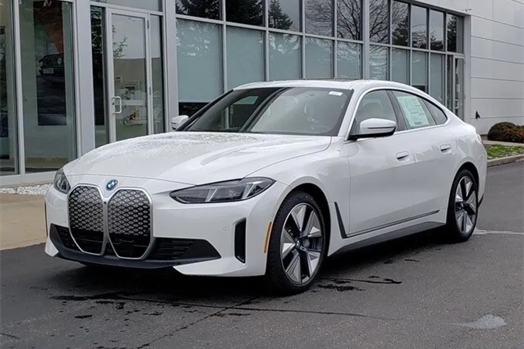 2025 Bmw i4 xDrive40 photo 1