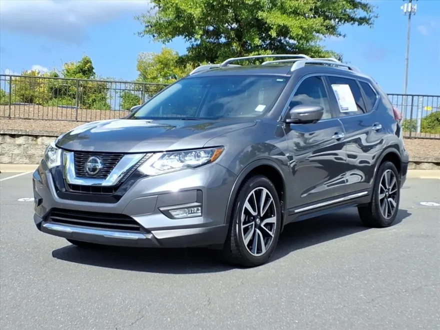 2019 Nissan Rogue SL photo 1