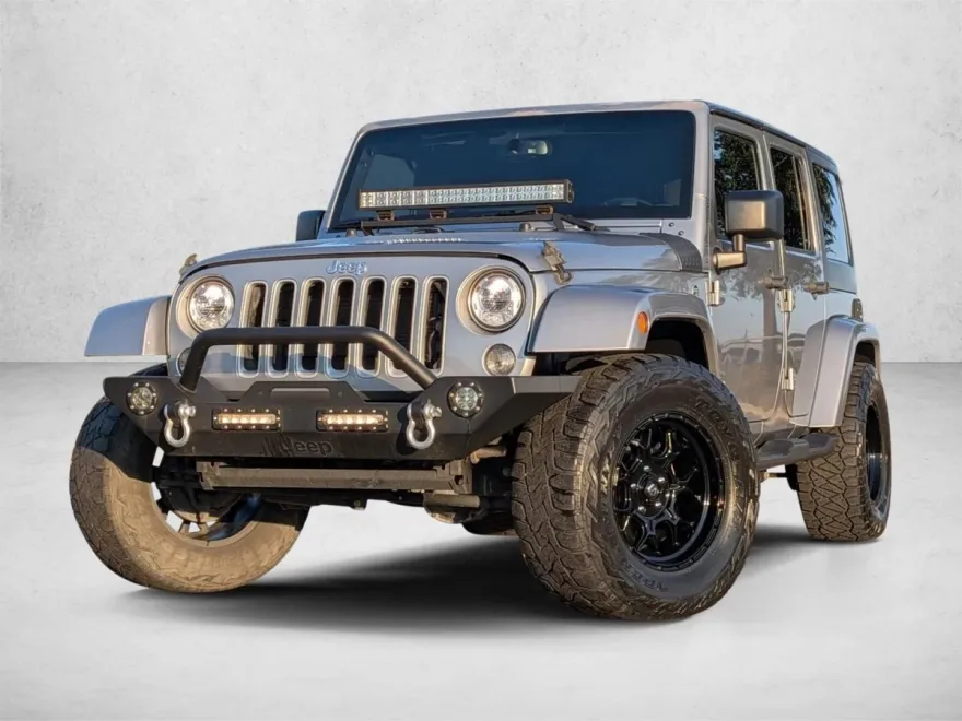 2018 Jeep Wrangler Unlimited Sahara photo 1