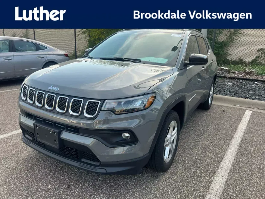 2023 Jeep Compass Latitude photo 1