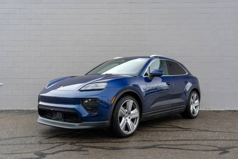 2024 Porsche Macan Electric 4 photo 1