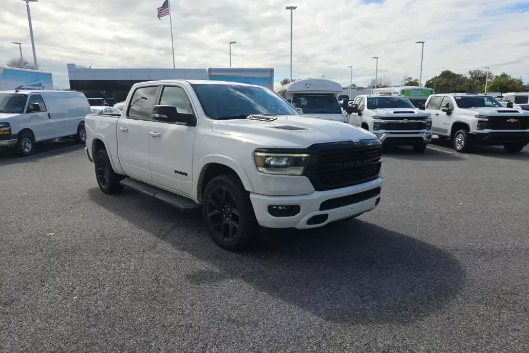 2021 Ram 1500 Laramie photo 1