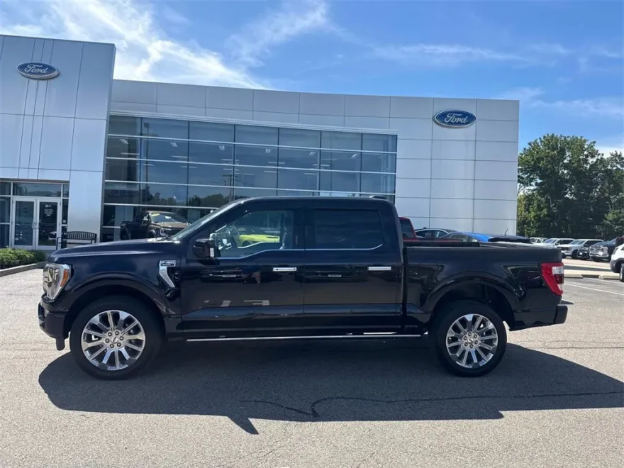2022 Ford F-150 Limited photo 1