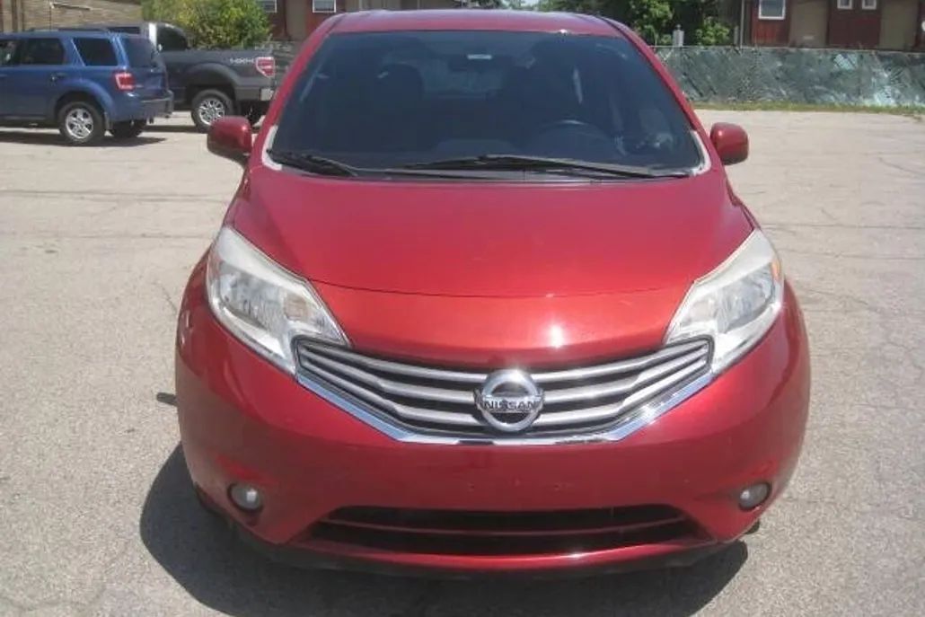 2014 Nissan Versa Note Plus photo 1