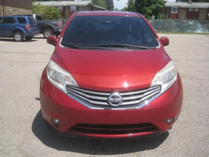 2014 Nissan Versa Note Plus photo 1