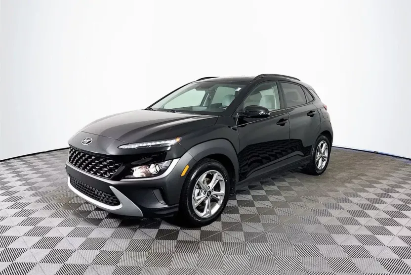 2023 Hyundai Kona SEL photo 1