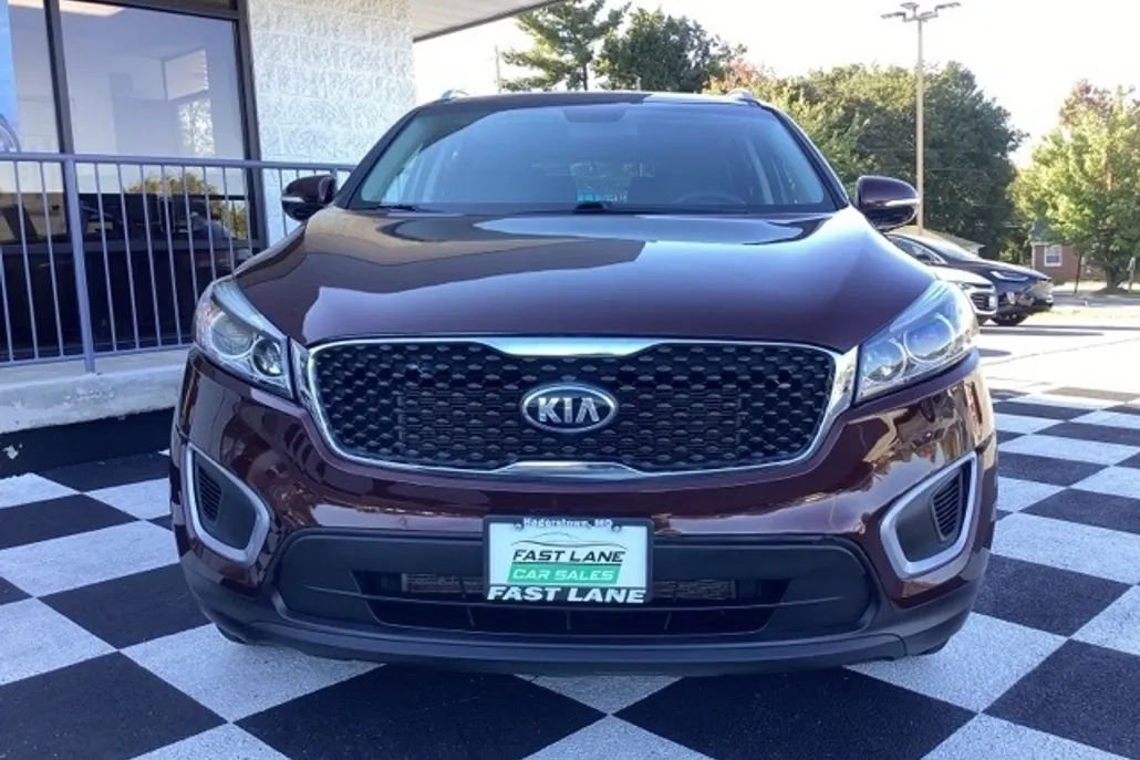 2018 Kia Sorento LX photo 1