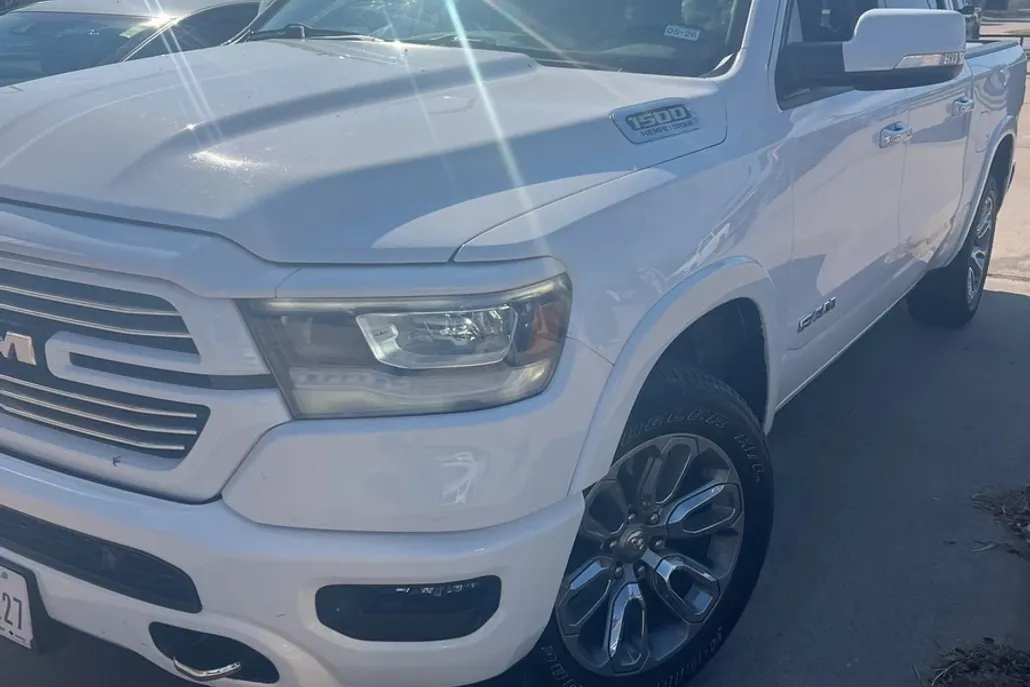 2021 Ram 1500 Laramie photo 1