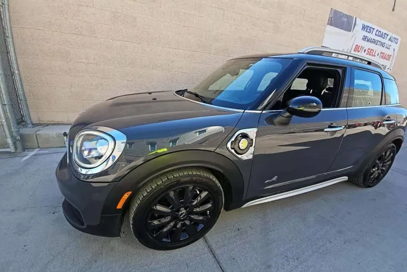 2019 Mini Countryman SE ALL4 photo 1