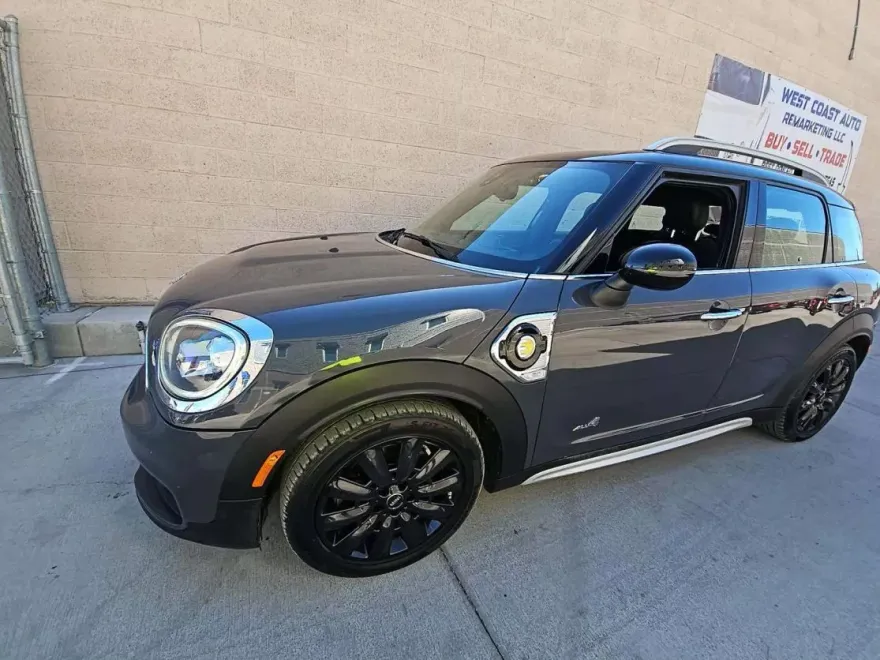 2019 Mini Countryman SE ALL4 photo 1