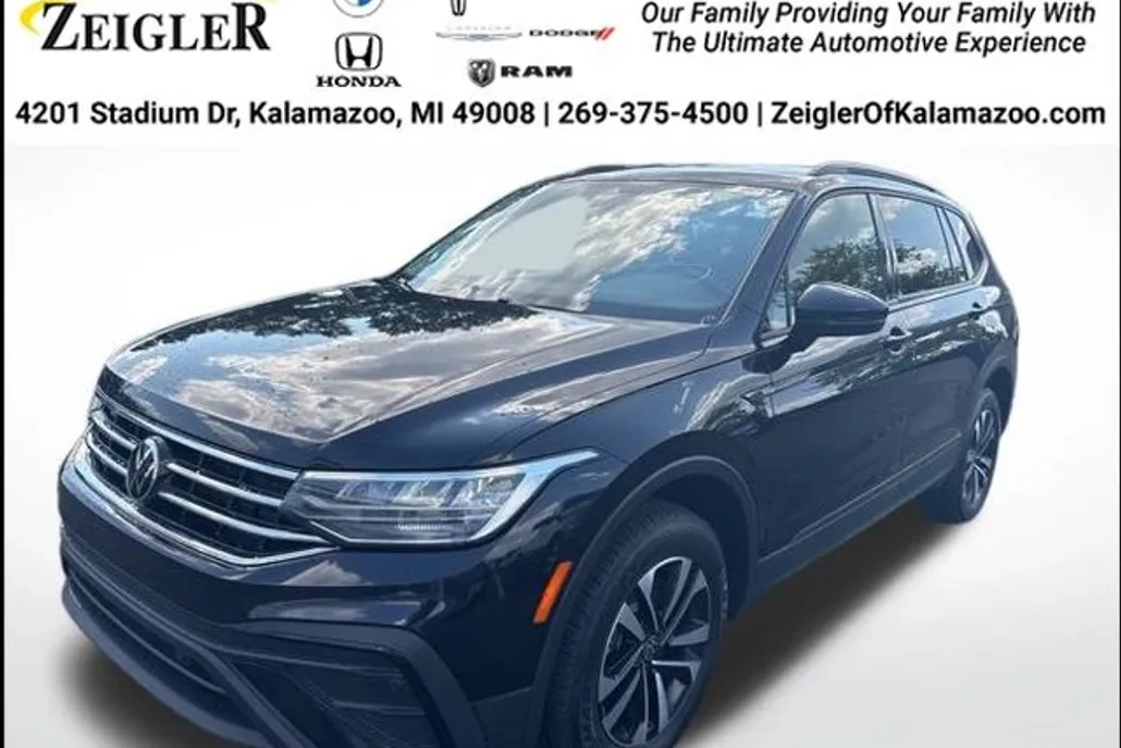 2022 Volkswagen Tiguan S photo 1