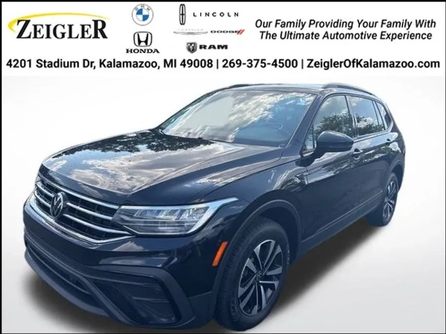 2022 Volkswagen Tiguan S photo 1