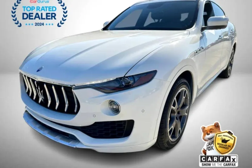 2017 Maserati Levante Base photo 1