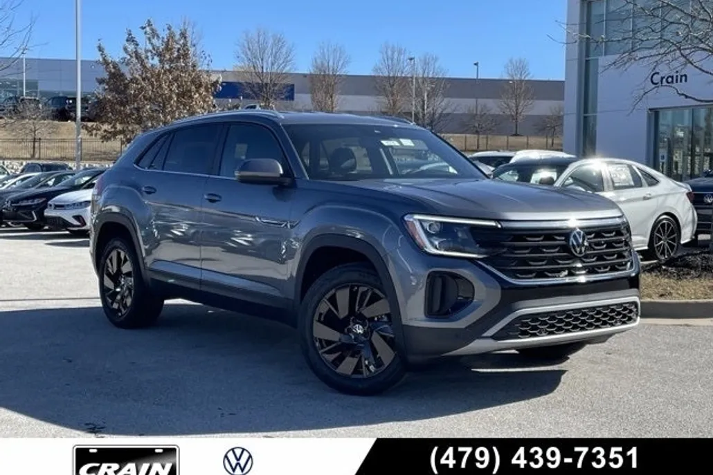 2025 Volkswagen Atlas Cross Sport SE Technology photo 1