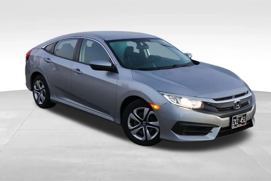 2018 Honda Civic LX photo 1