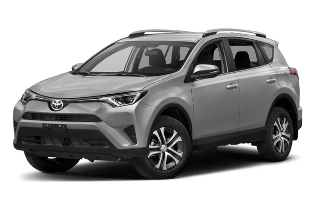 2018 Toyota RAV4 LE photo 1