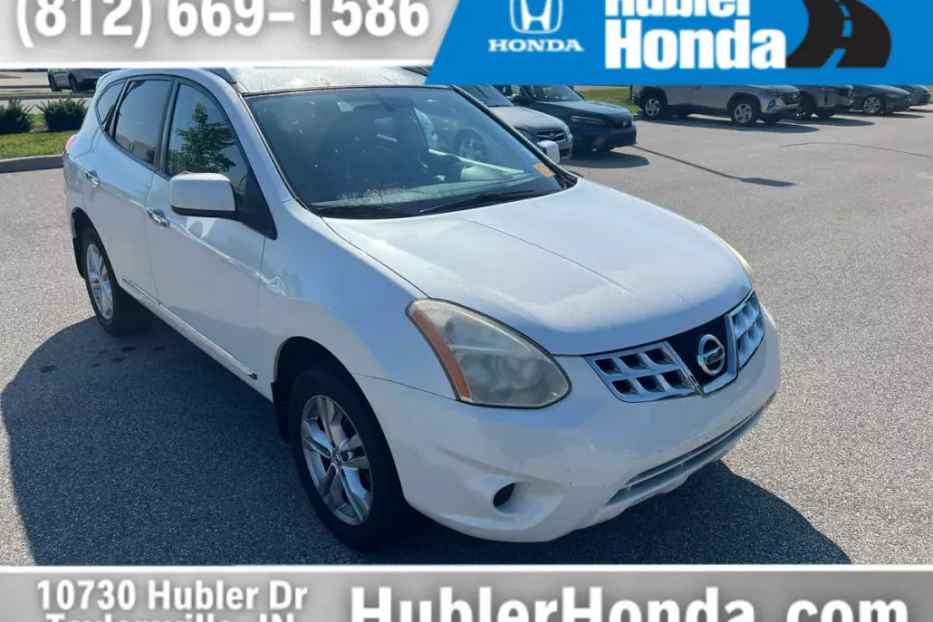 2012 Nissan Rogue SV photo 1