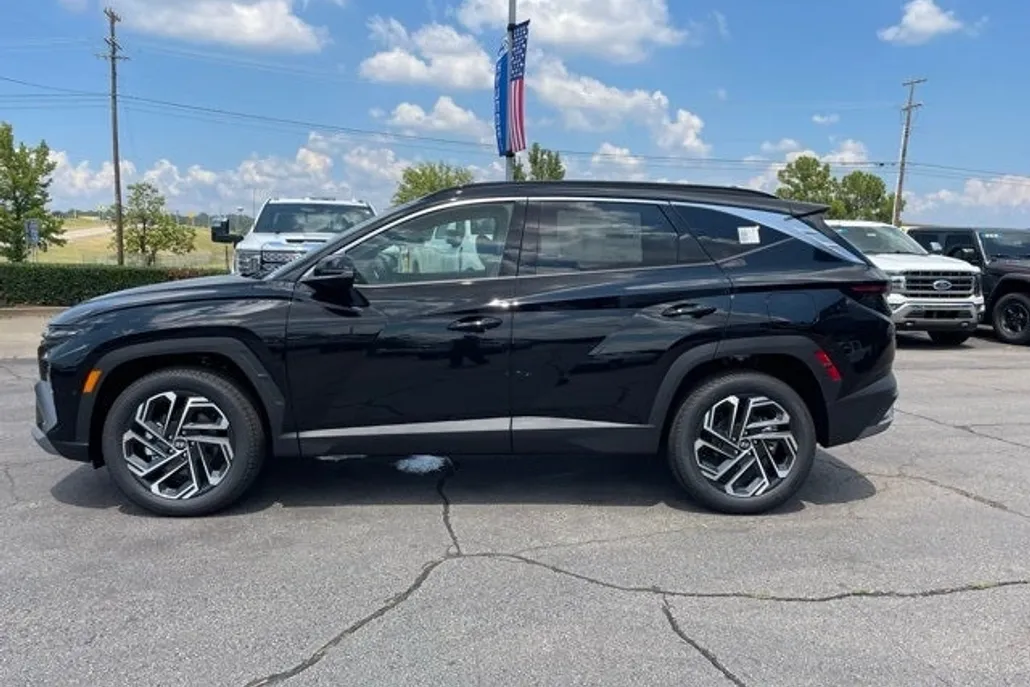 2026 Hyundai Tucson SEL photo 1