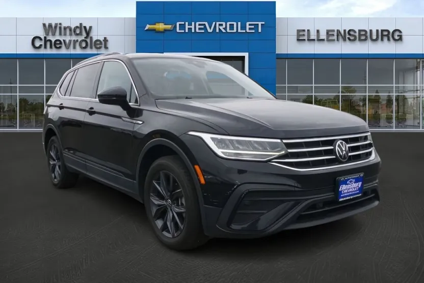 2022 Volkswagen Tiguan SE photo 1
