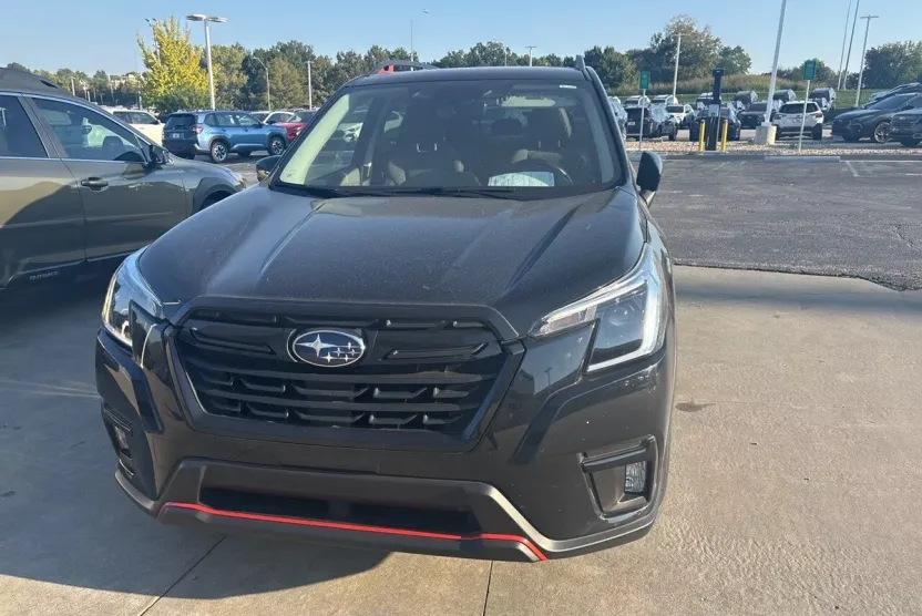 2022 Subaru Forester Sport photo 1