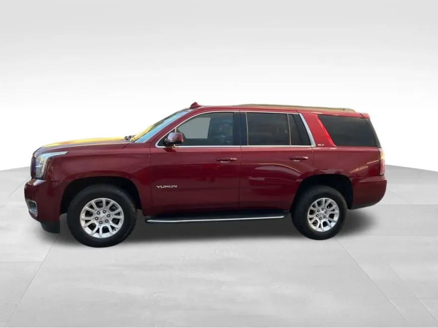 2017 Gmc Yukon SLT photo 1