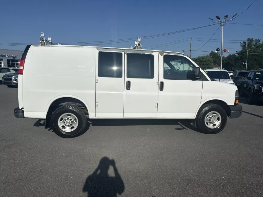 2013 Chevrolet Express Cargo 2500 Work Van photo 1