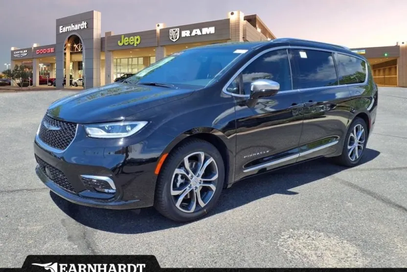 2026 Chrysler Pacifica Pinnacle photo 1