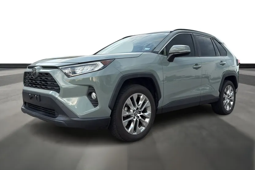 2020 Toyota RAV4 XLE Premium photo 1