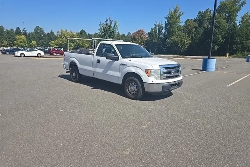 2014 Ford F-150 XL photo 1