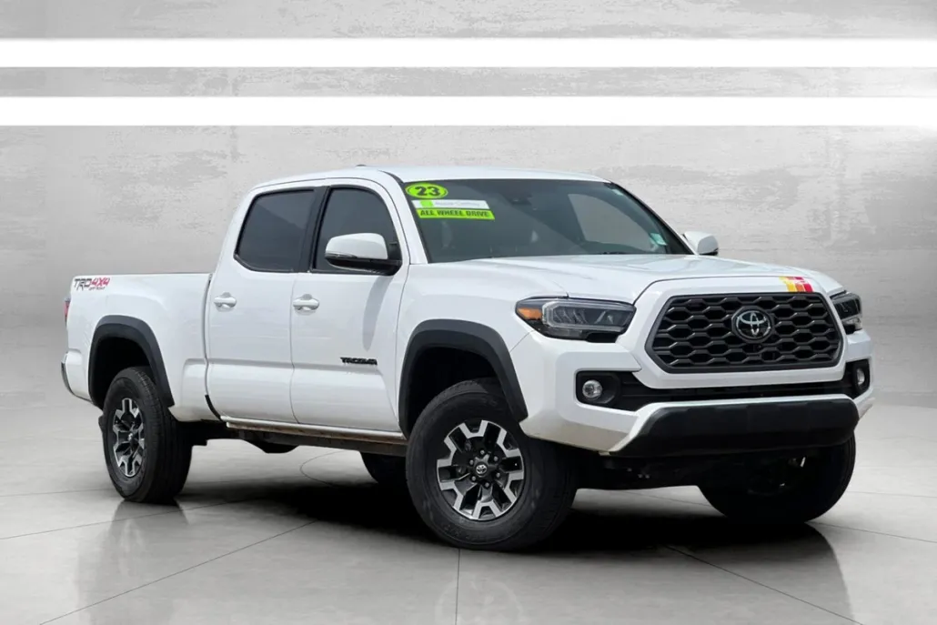 2023 Toyota Tacoma TRD Sport 4x4 photo 1