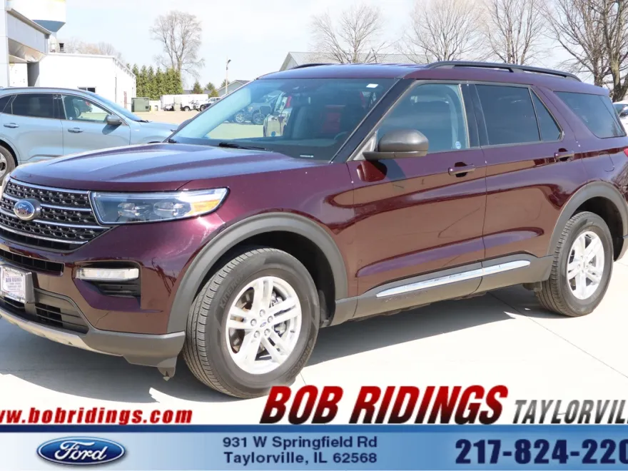 2022 Ford Explorer XLT photo 1