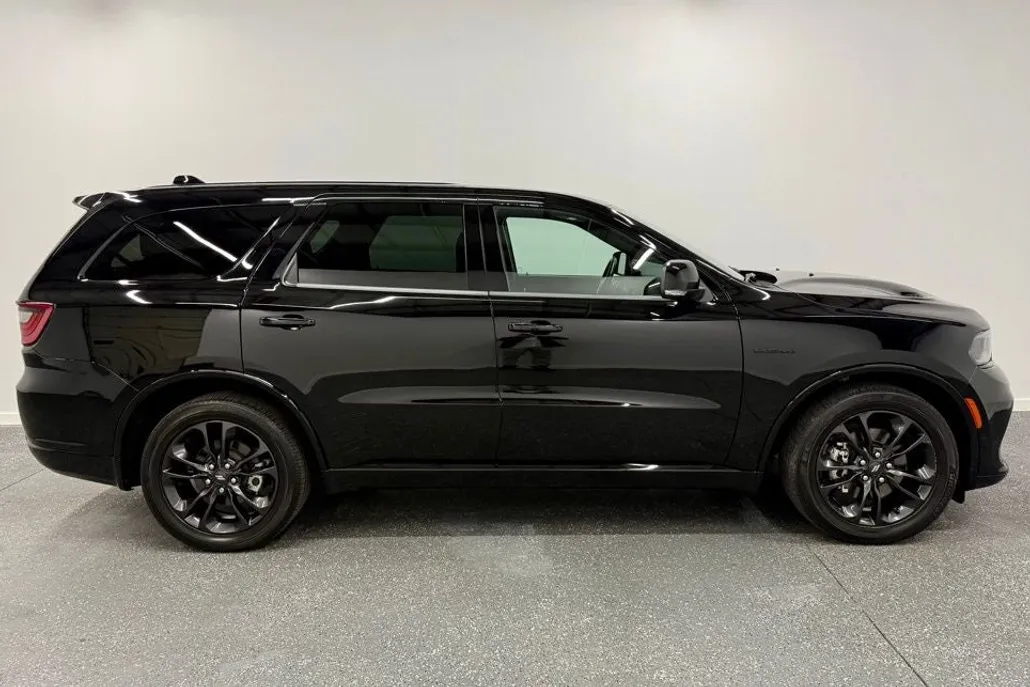 2022 Dodge Durango R/T photo 1
