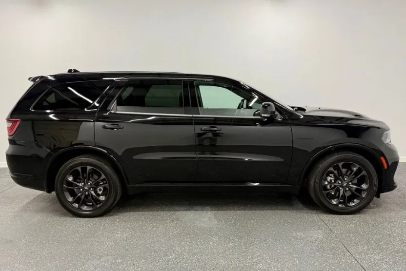 2022 Dodge Durango R/T photo 1