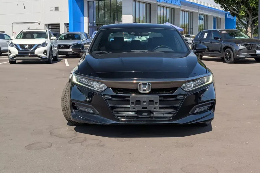2018 Honda Accord Sport 1.5T photo 1