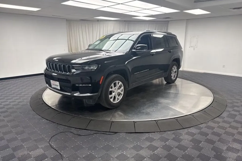 2022 Jeep Grand Cherokee Limited photo 1