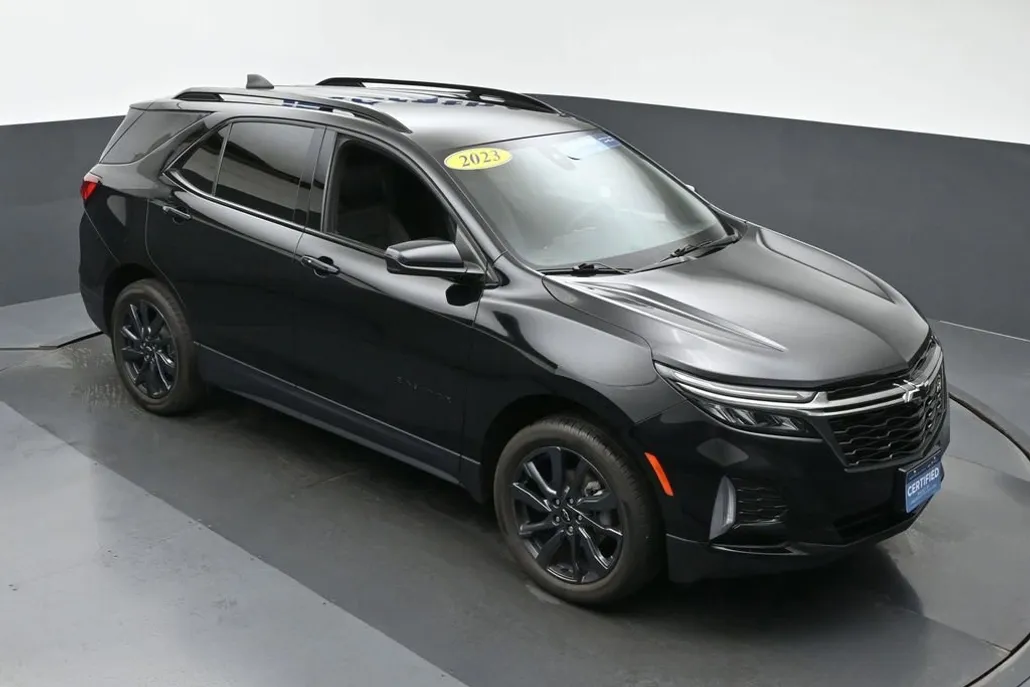 2023 Chevrolet Equinox RS photo 1