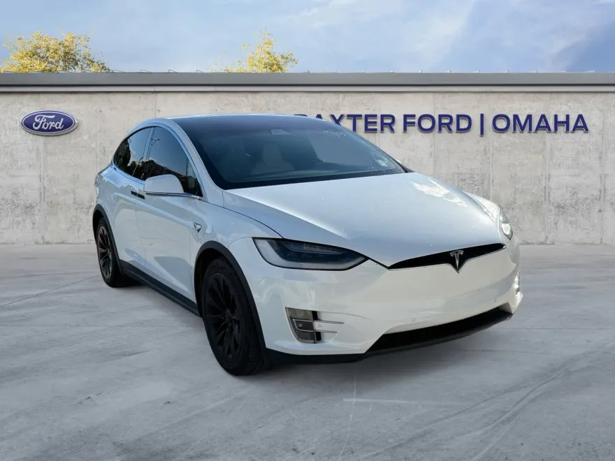 2017 Tesla Model X photo 1