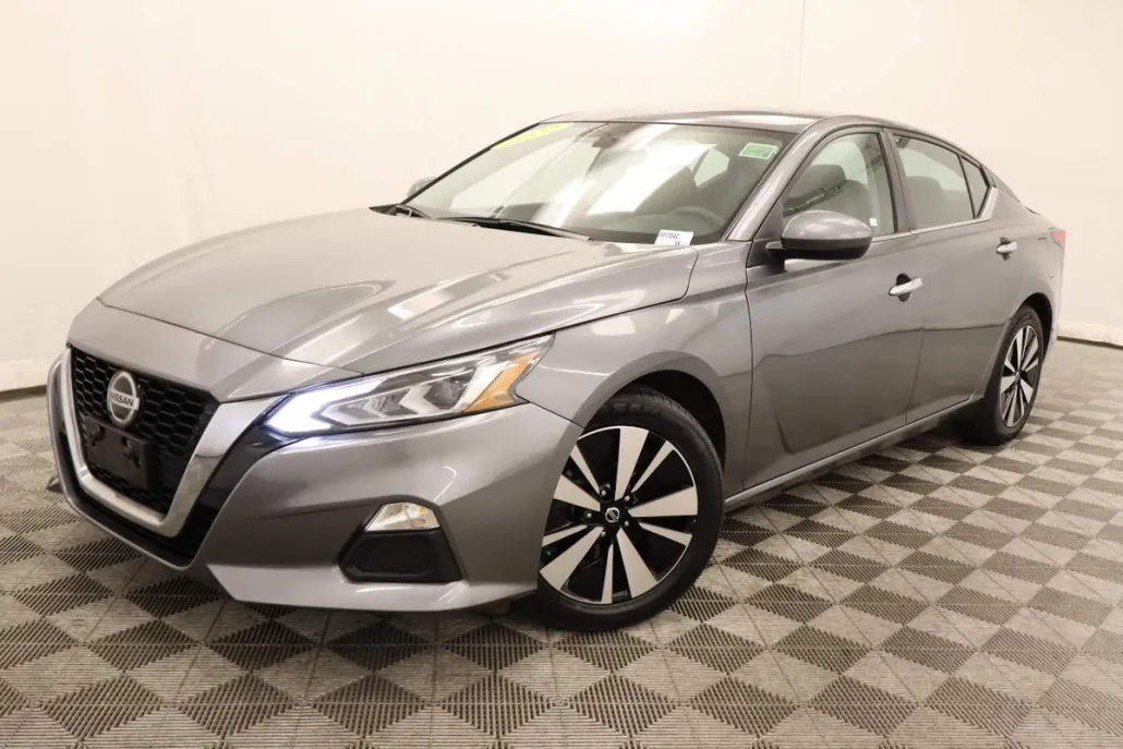 2022 Nissan Altima 2.5 SV photo 1