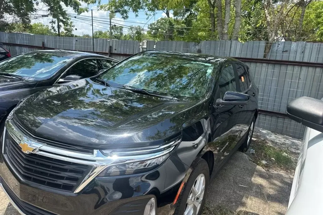 2024 Chevrolet Equinox photo 1