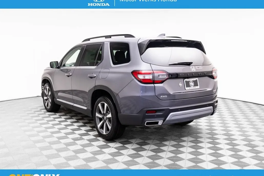 2025 Honda Pilot Elite photo 1