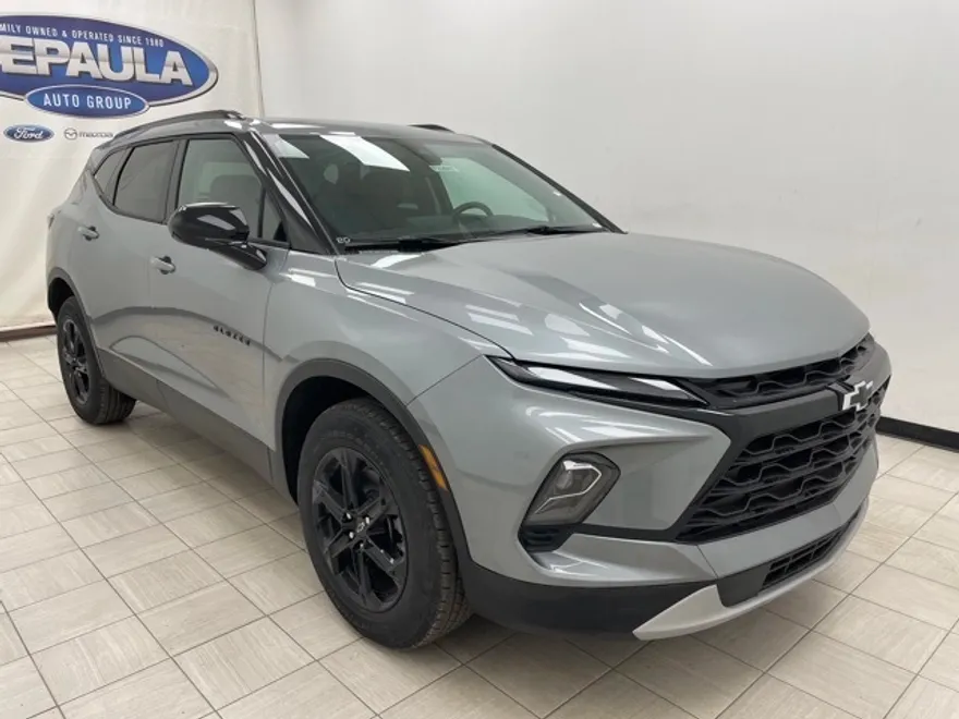 2025 Chevrolet Blazer 2LT photo 1