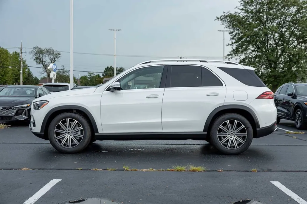 2026 Mercedes Benz GLE 450e 4MATIC photo 1